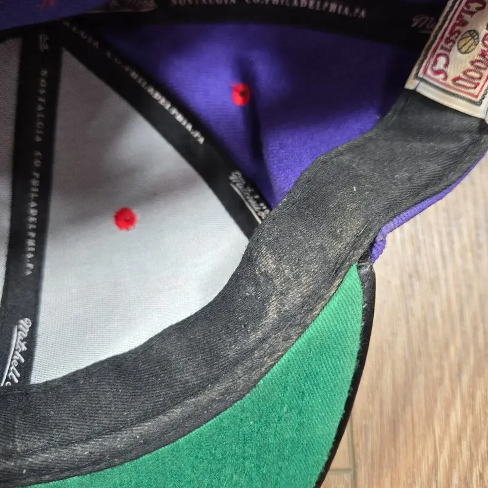 Vintage Mitchell & Ness Toronto Raptors Snapback Hat Purple Black Leather Brim